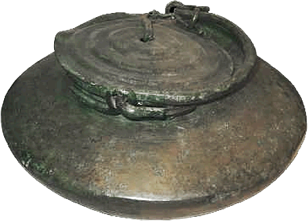 Römischer Kessel 'Cacabus' mit Deckel
(Original aus Pompeji, 1. Jh. n. Chr.)