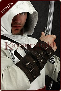 Altairs Armschützer aus Assassin´s Creed