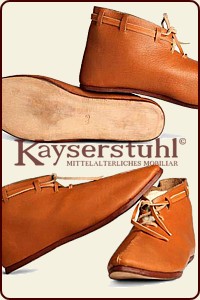 Hochmittelalterliche Schnürschuhe