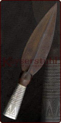 Gravierte Speerspitze (kurz)