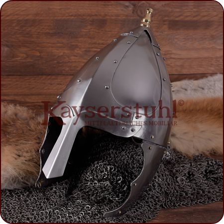 Germanischer Spangenhelm