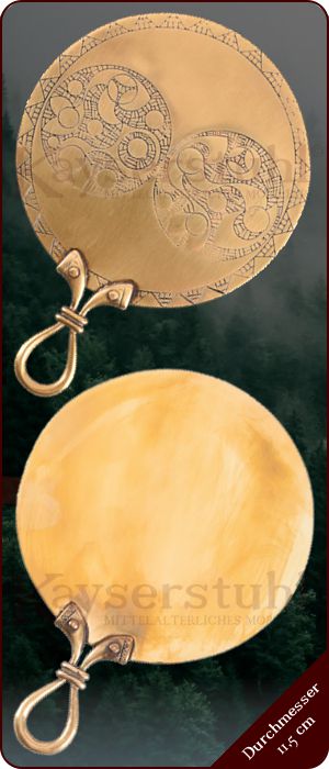 Keltischer Spiegel mit Motiven keltischer Symbolik entsprechend dem Spiegel von Trelan Bahow