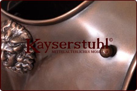 Muskelpanzer mit Bronze-Finish
