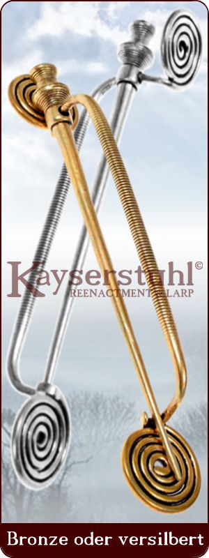 Bronzezeitliche Violinenbogenfibel "Rægje"