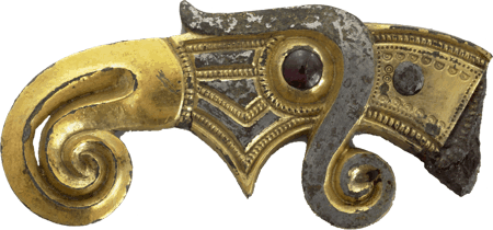 Vendelzeitliche Rabenfibel (550 - 800 n.Chr.)