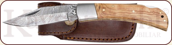 Damast-Taschenmesser mit Olivenholzgriff