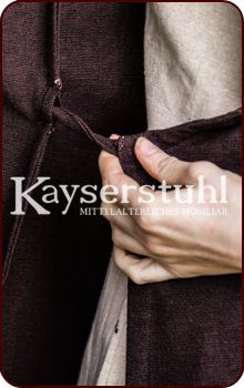 Wickelkleid mit Kapuze "Alraune" in braun