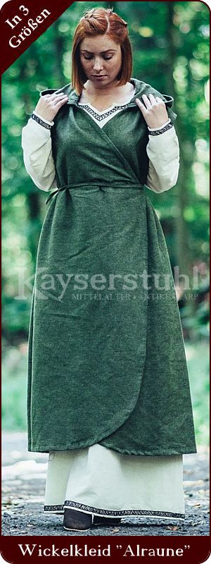 Wickelkleid mit Kapuze "Alraune" in grün
