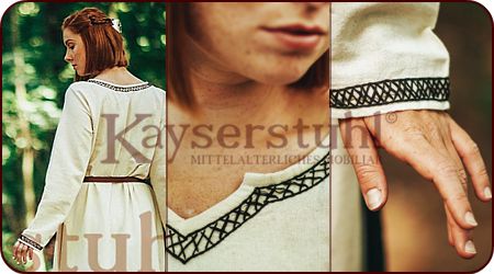 Handbesticktes Kleid / Unterkleid "Lykke", natur