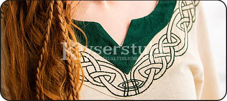 Handbesticktes Frühmittelalter-Kleid "Sigrid", natur/blau