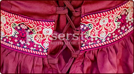 Mittelalterliches Kleid "Estelle", burgunderrot