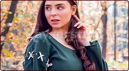 Mittelalterliches Kleid "Ariane", olivegrün/natur