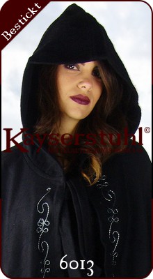 Bestickter Umhang "Arwen" aus schwarzer Wolle