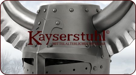 Kübelhelm "Thannhäuser" mit Helmzier
