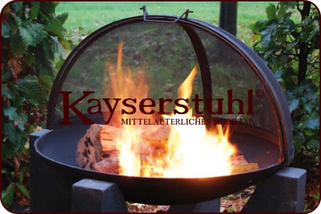 Faltbarer Funkenschutz für Feuerschalen