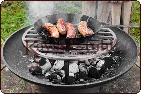 Flacher Pfannenknecht aus Gußeisen für Feuerschalen