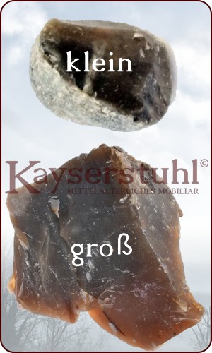 Feuerstein in zwei verschiedenen Größen