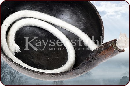 Handgeschmiedete lange Öllampe im mittelalterlichen Stil