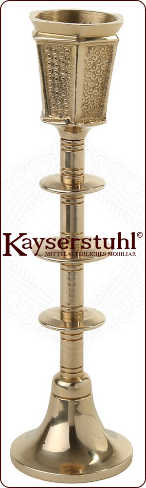 Mittelalterlicher Kerzenhalter aus Messing