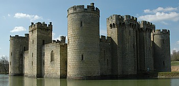 Bodiam Castle von Nordosten