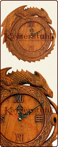 Wanduhr "Drache mit Knotenmuster"