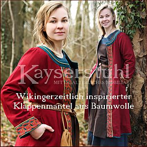 Wikingerzeitlicher bestickter Klappenmantel aus Wolle