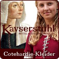 Spätmittelalterlich inspirierte Cotehardie-Kleider