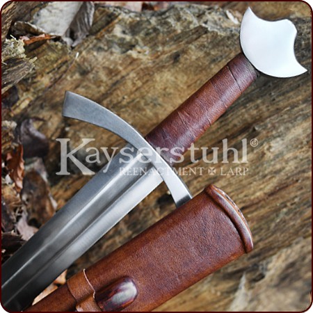 Schwert "Kreuzritter" mit Pyramidenknauf und Scheide