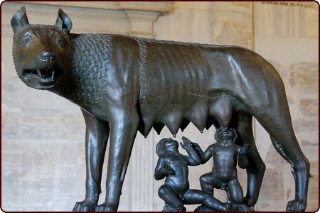 Kapitolinische Wölfin mit Romulus und Remus